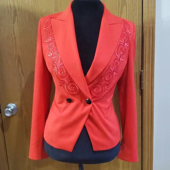 Vintage Escada red embroidered short length wool blazer - Picture 1 of 7
